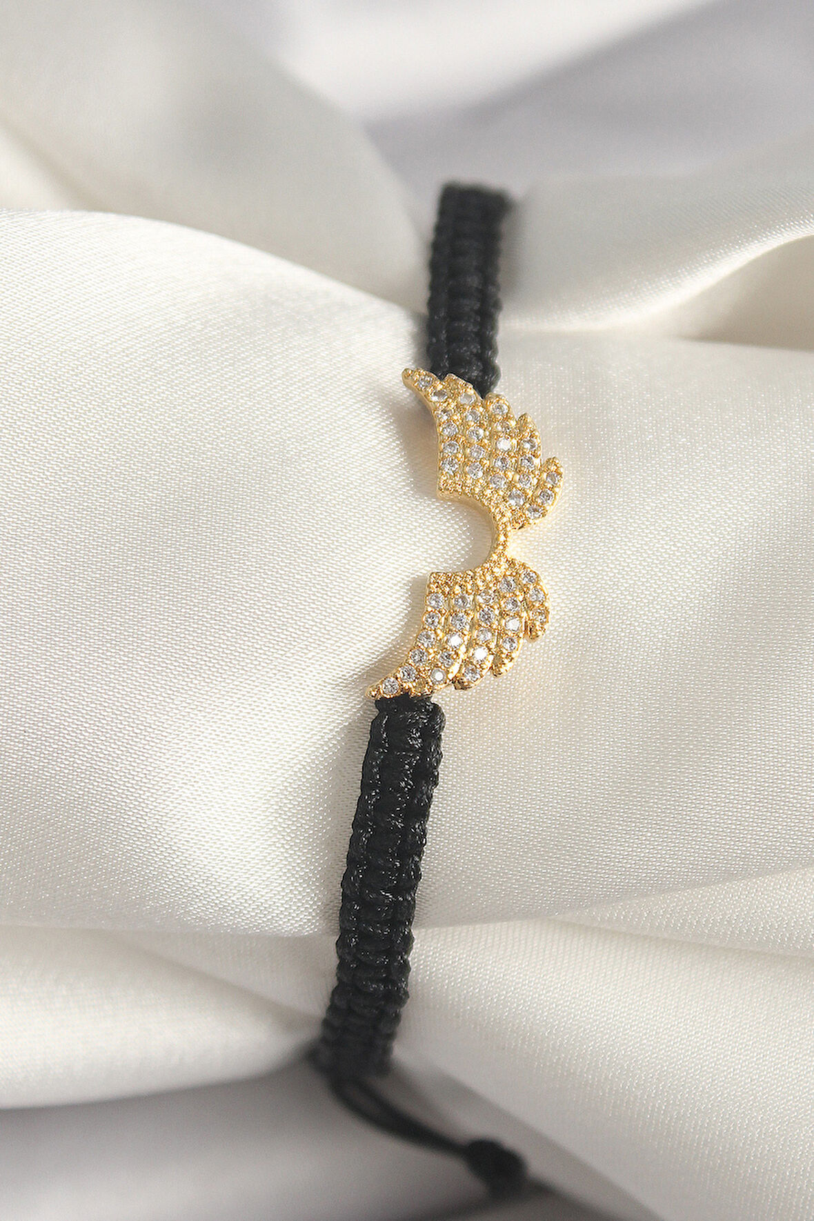 Pirinç Gold Renk Zirkon Taşlı Kanat Figür Asansörlü Makrome Model Kadın Bileklik - TJ-BB6803