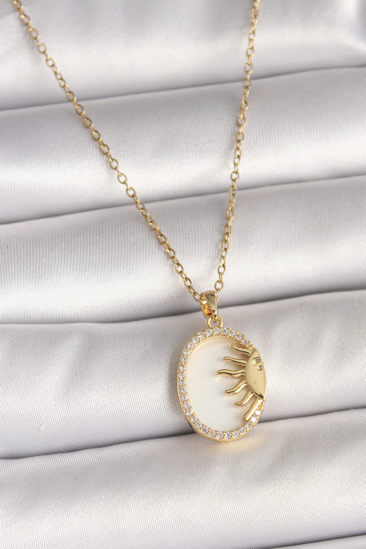 316L Çelik Gold Renk Zincir Beyaz Mineli Gün Batımı Model Zirkon Taş Detay Kadın Kolye - TJ-BKO10002
