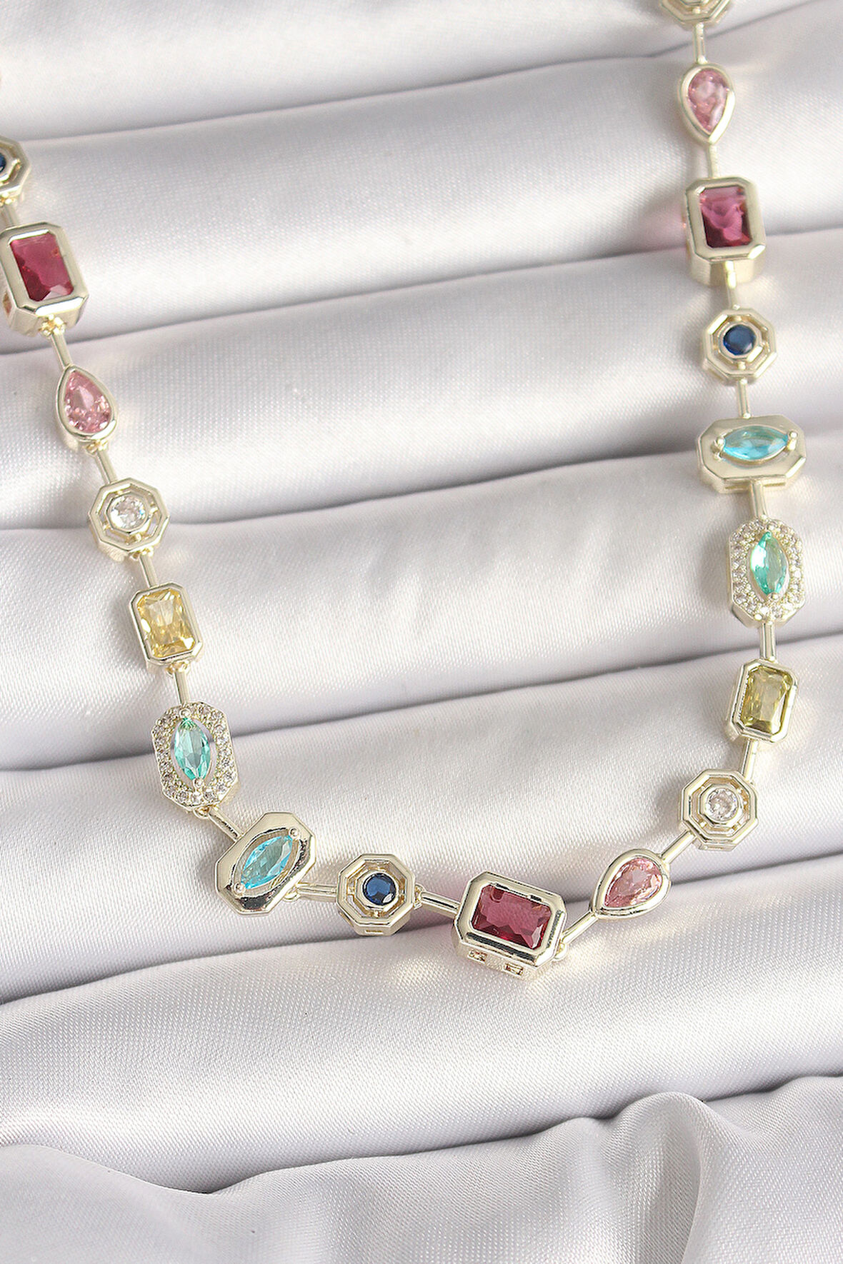 Pirinç Gold Renk Zirkon Taşlı VIP Seri Kadın Kolye - TJ-BKO10005