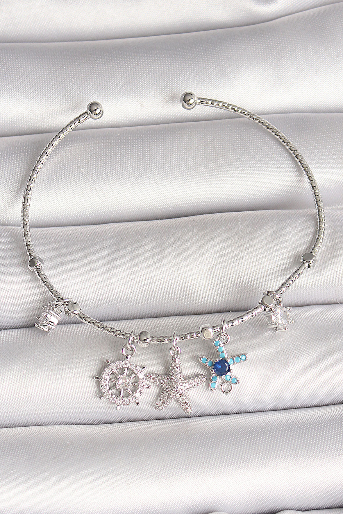 Pirinç Gümüş Renk Sallantı Zirkon Taşlı Deniz Yıldız Figür Charm Kadın Bileklik - TJ-BB6906