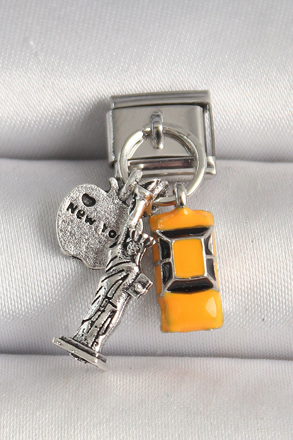 316L Çelik Gümüş Renk Sarı Taksi Özgürlük Heykeli Model Nomination Charm - TJ-BC1231