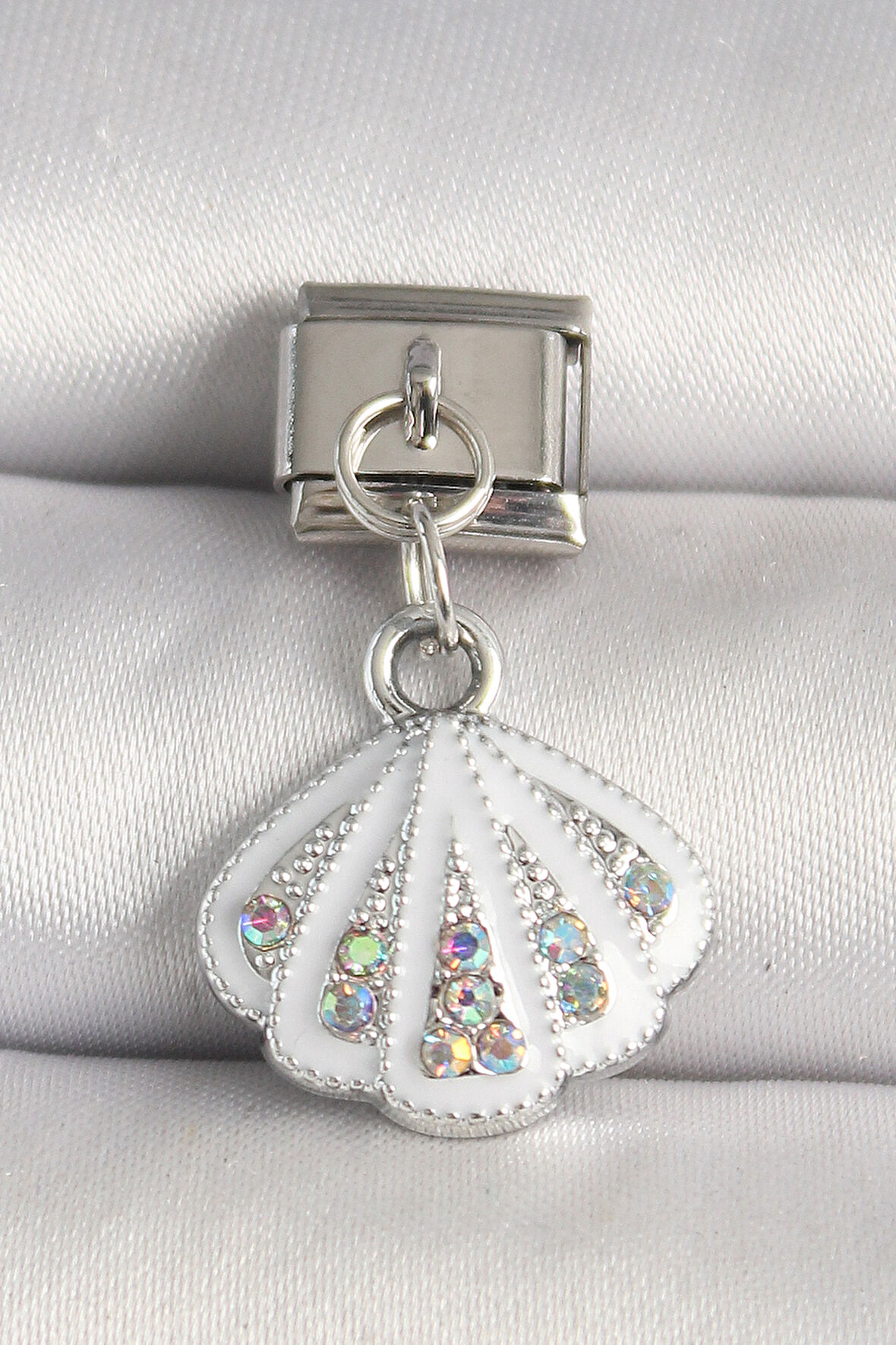 316L Çelik Gümüş Renk Zirkon Taşlı Deniz Kabuğu Model Nomination Charm - TJ-BC1256