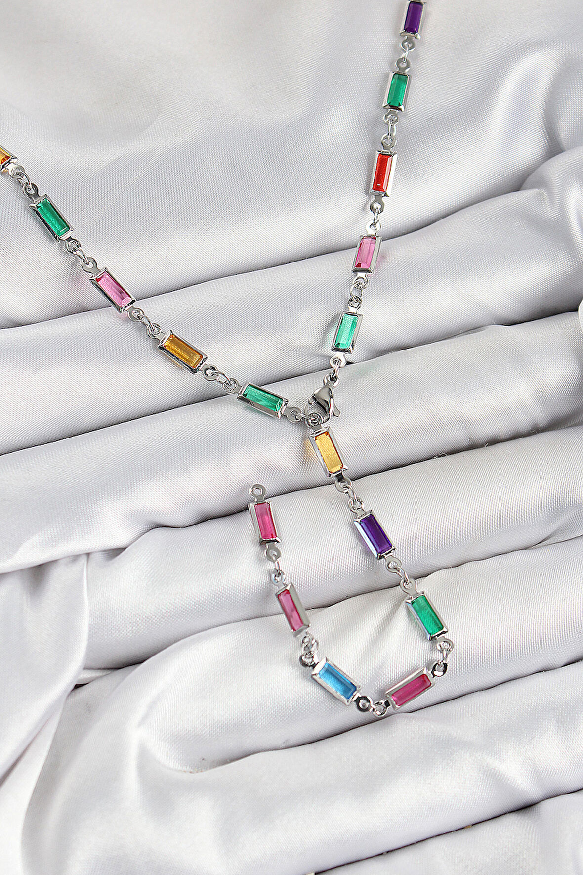 Pirinç Renkli Zirkon Taşlı Dikdörtgen Model Gümüş Renk Kadın Y Kolye - TJ-BKO10385