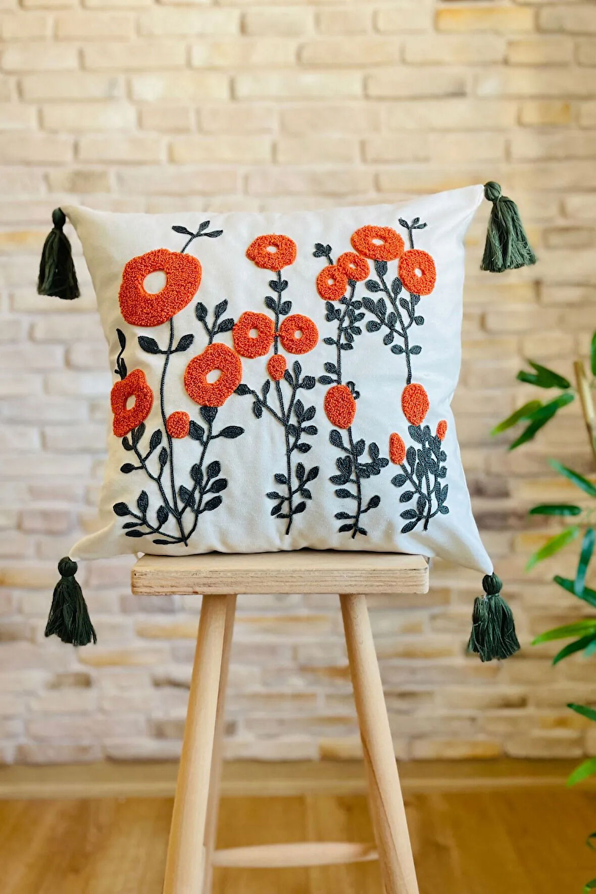Swita Home Punch Işlemeli Tekli Dekoratif Papatya Desen Kırlent Kılıfı (PANÇ)