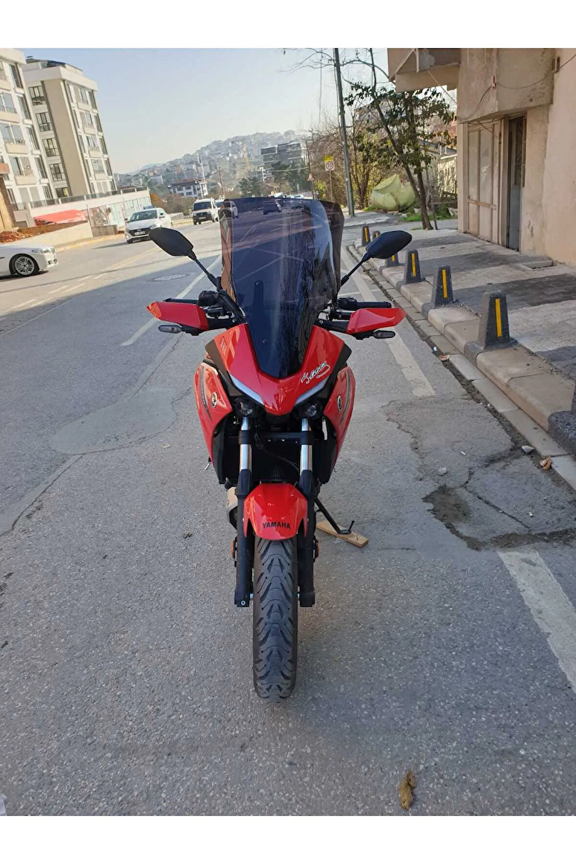 Yamaha Tracer 700 Siperlik Ön Cam 2022 2024 Model 59cm Siyah Renkli 4mm