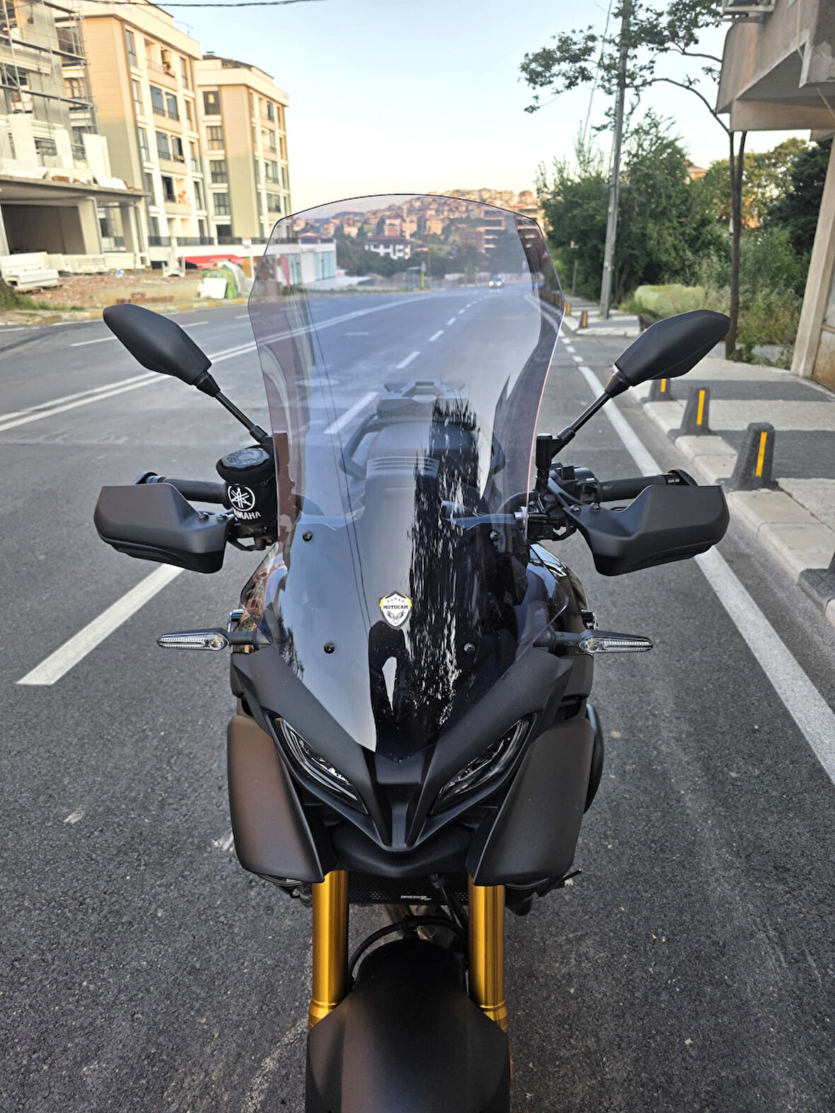 MOTOCAM Yamaha Tracer 900 Siperlik Ön Cam 2023-2025 Model 61cm Füme Renkli 4mm