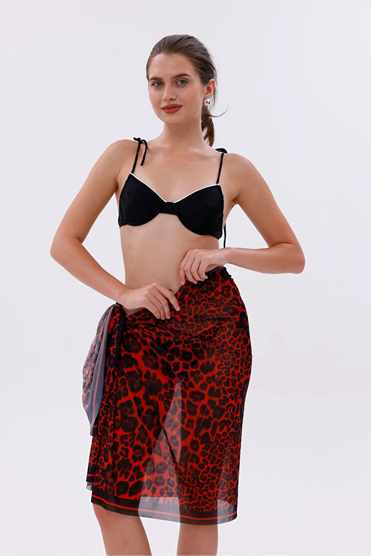 İç Gösterir Transparan Pareo - Kırmızı Leopar Model 150x95 Cm