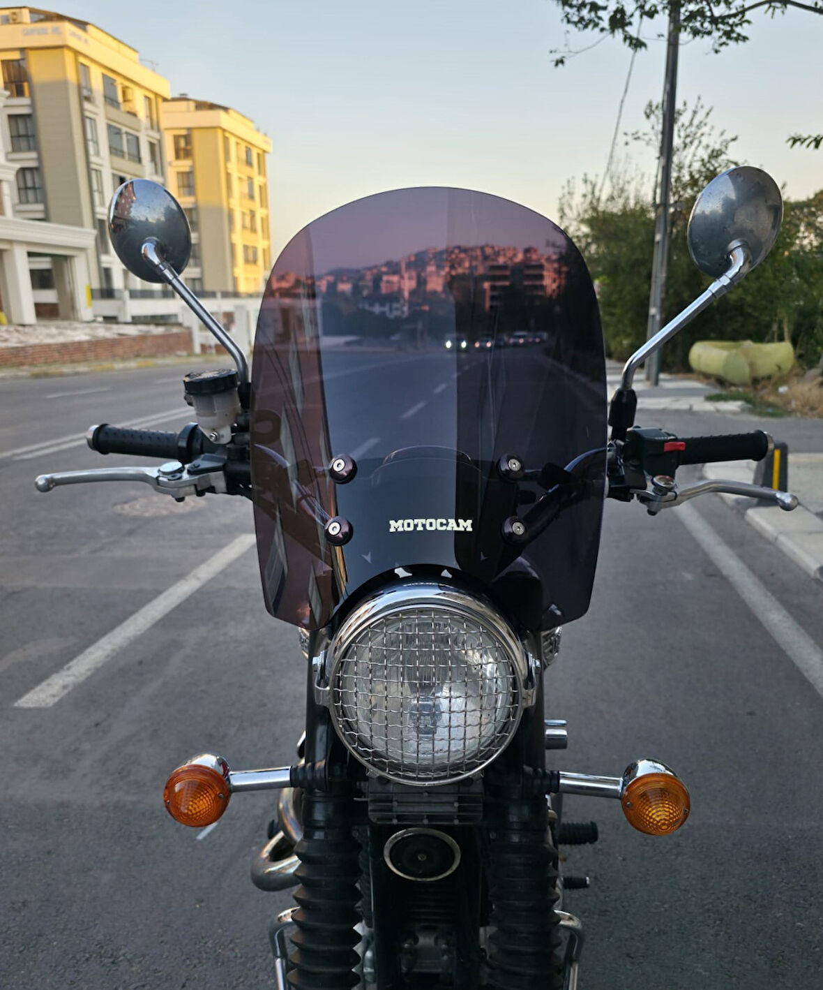 MOTOCAM Trıumph Scrambler 900 Siperlik Ön Cam 2005-2025 Model 45cm Siyah Renkli 4mm