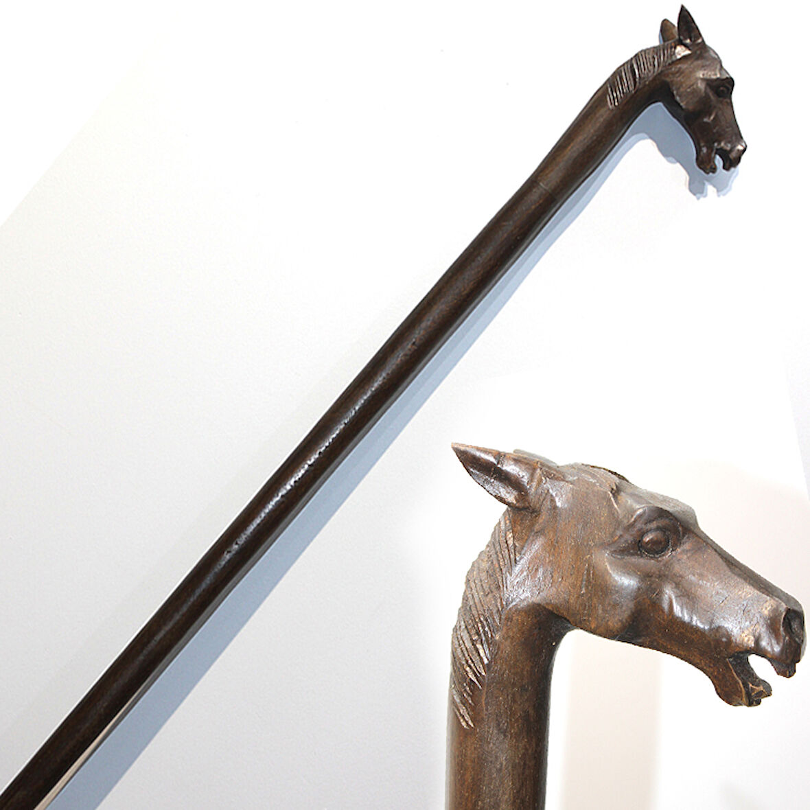 Özel Tasarım Maun Ağacı At Büstü Baston No:31