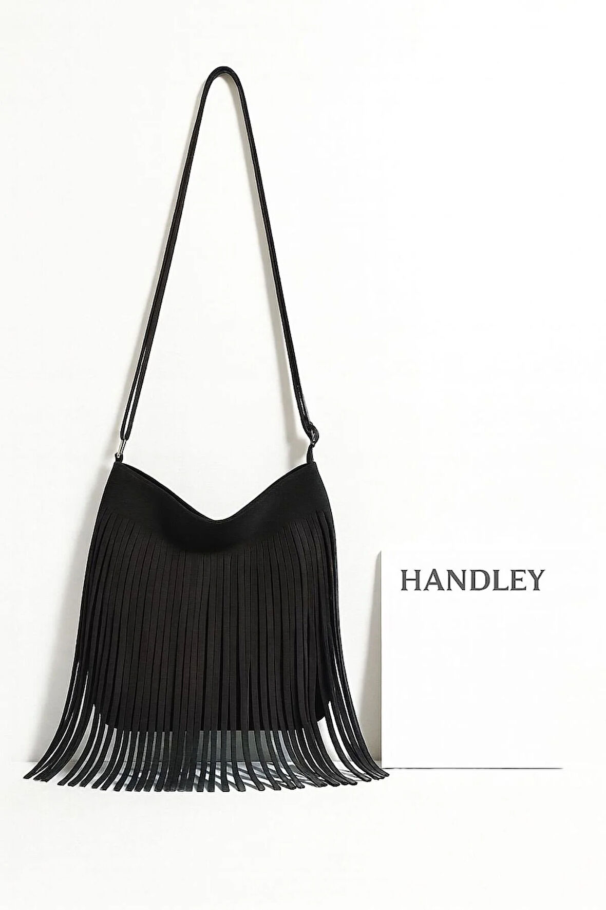 Püskül Detaylı Lüks Süet Omuz Çantası