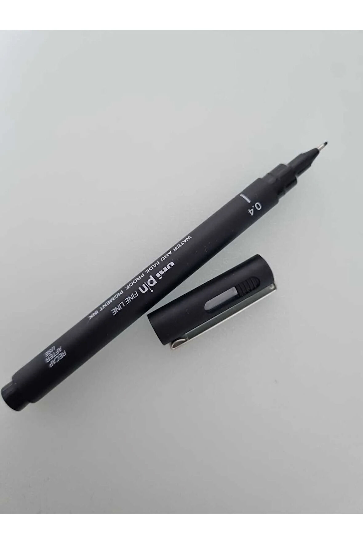 Uni-Ball Çizim Kalemi Akrilik Uçlu Fine Line Pin 0.4 MM Siyah (3 adet)