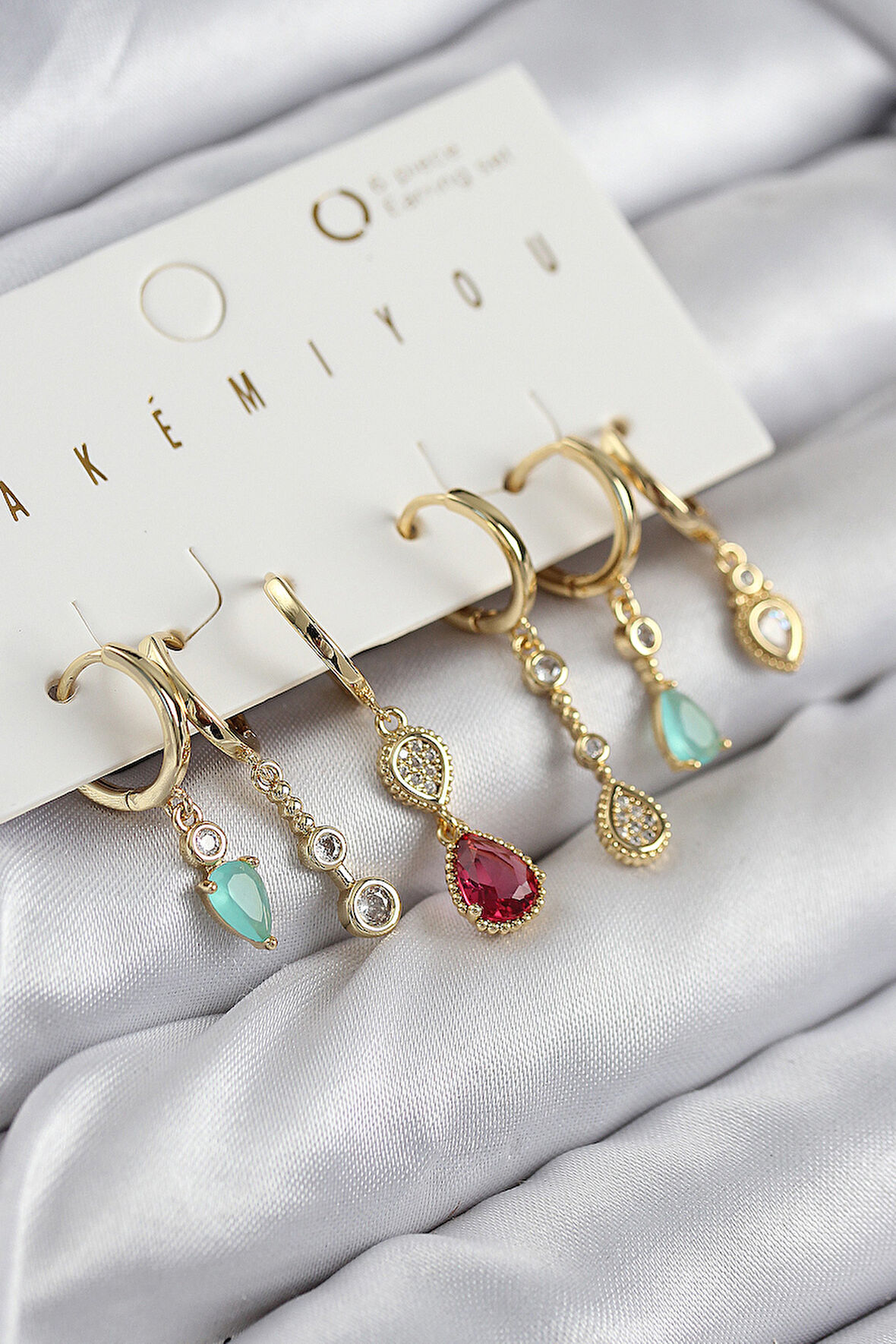 Pirinç Zirkon Taşlı Sallantılı Model Gold Renk 6'lı Küpe Set - TJ-BKP11205
