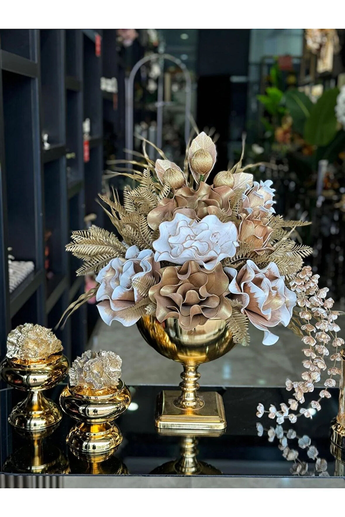 Yapay Çiçekli Gold Kare Ayak Vazo 3 Parça Set No:5