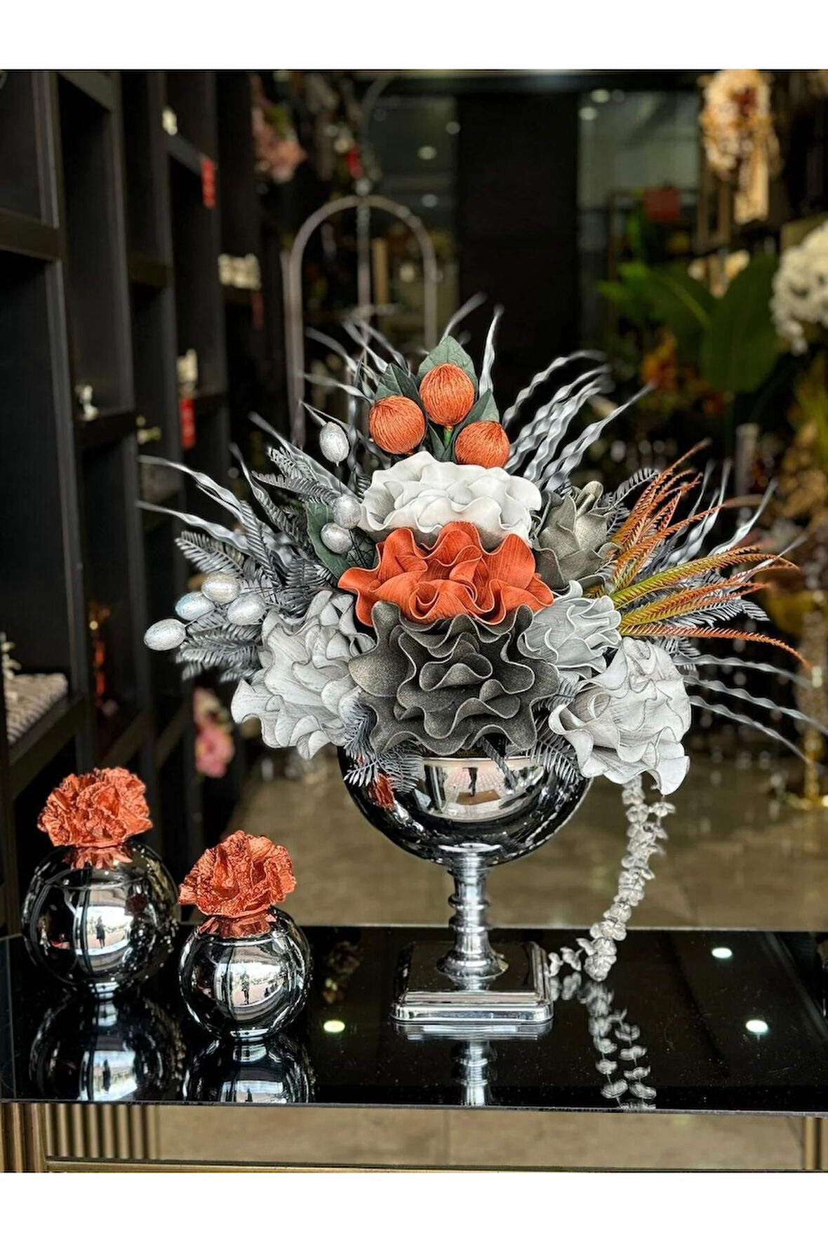 Yapay Çiçekli Gümüş Kare Ayak Vazo 3 Parça Set No:1