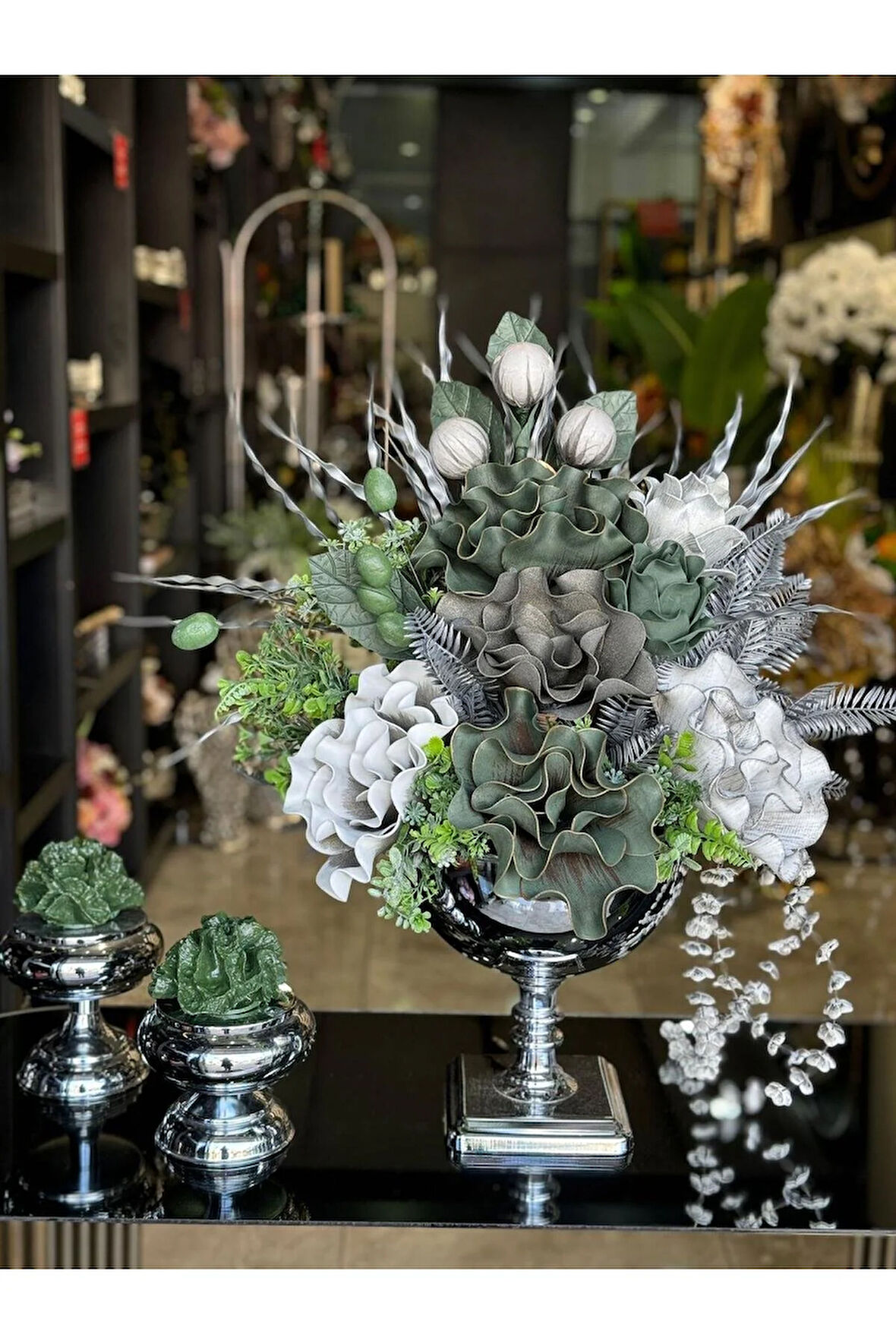 Yapay Çiçekli Gümüş Kare Ayak Vazo 3 Parça Set No:4