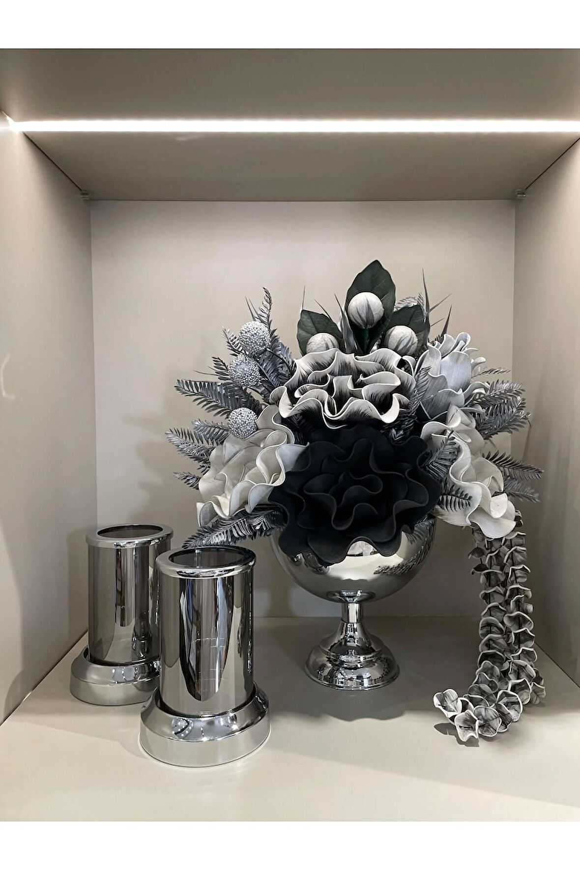 Yapay Çiçekli Gümüş Yuvarlak Vazo 3 Parça Set No:3