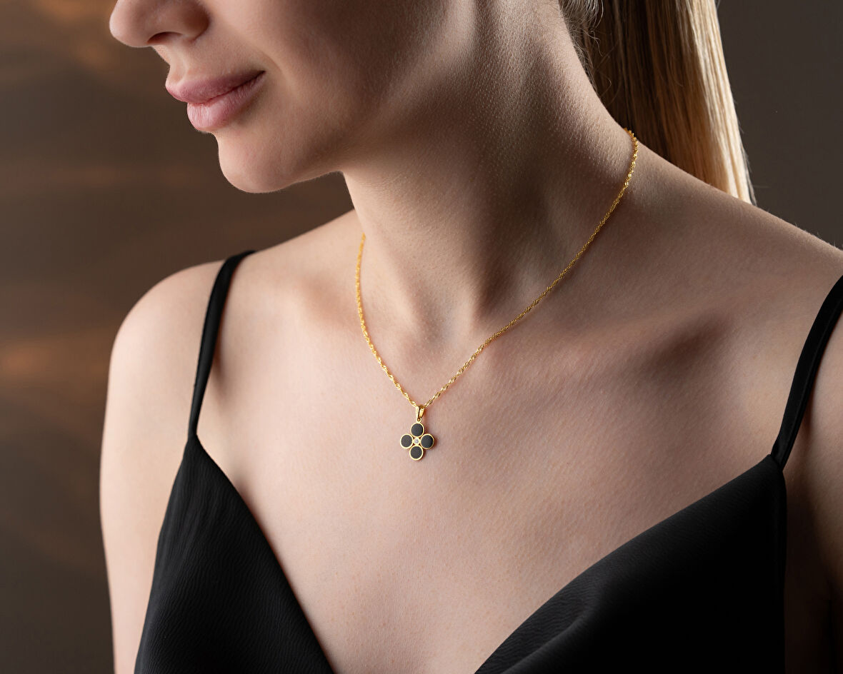 925 ayar papatya silver gece siyahı dört yaprak pırlanta kolye<rose,gold,rodaj>