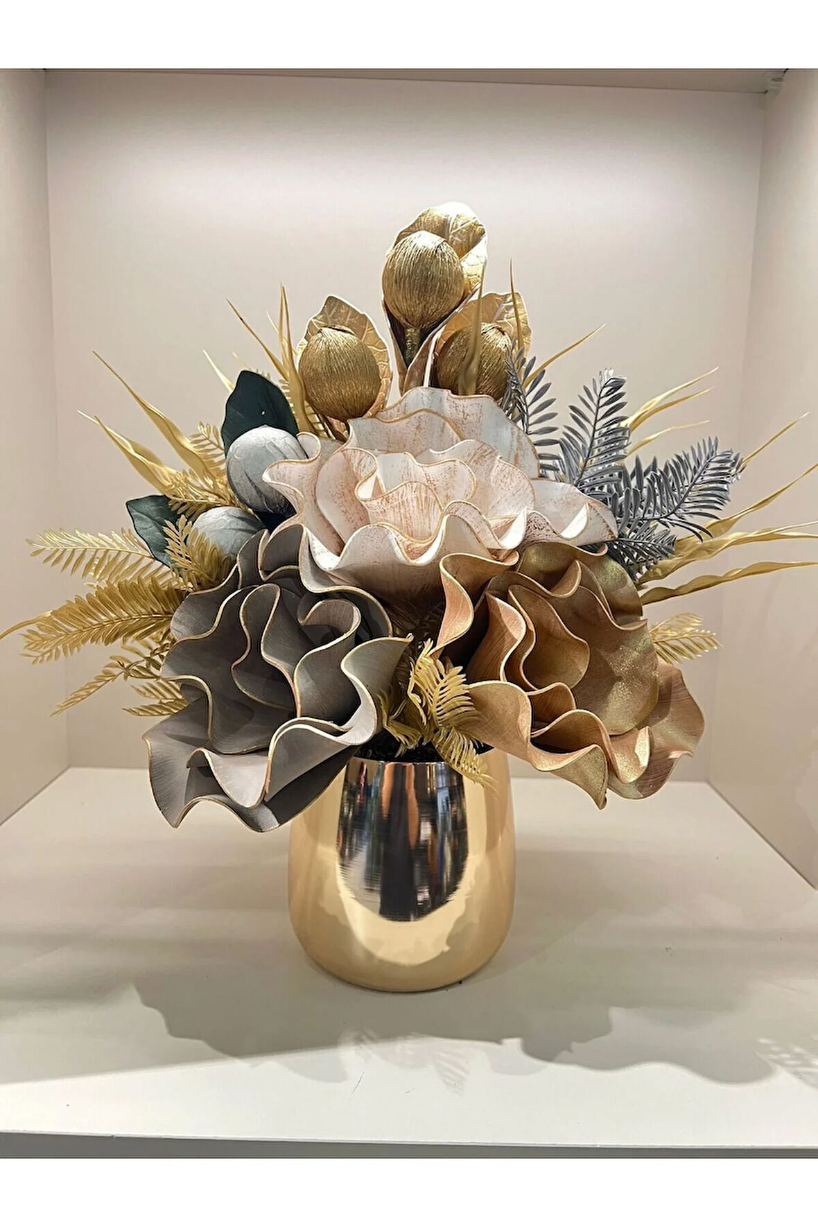 Yapay Çiçekli Gold Metal Vazo No:6