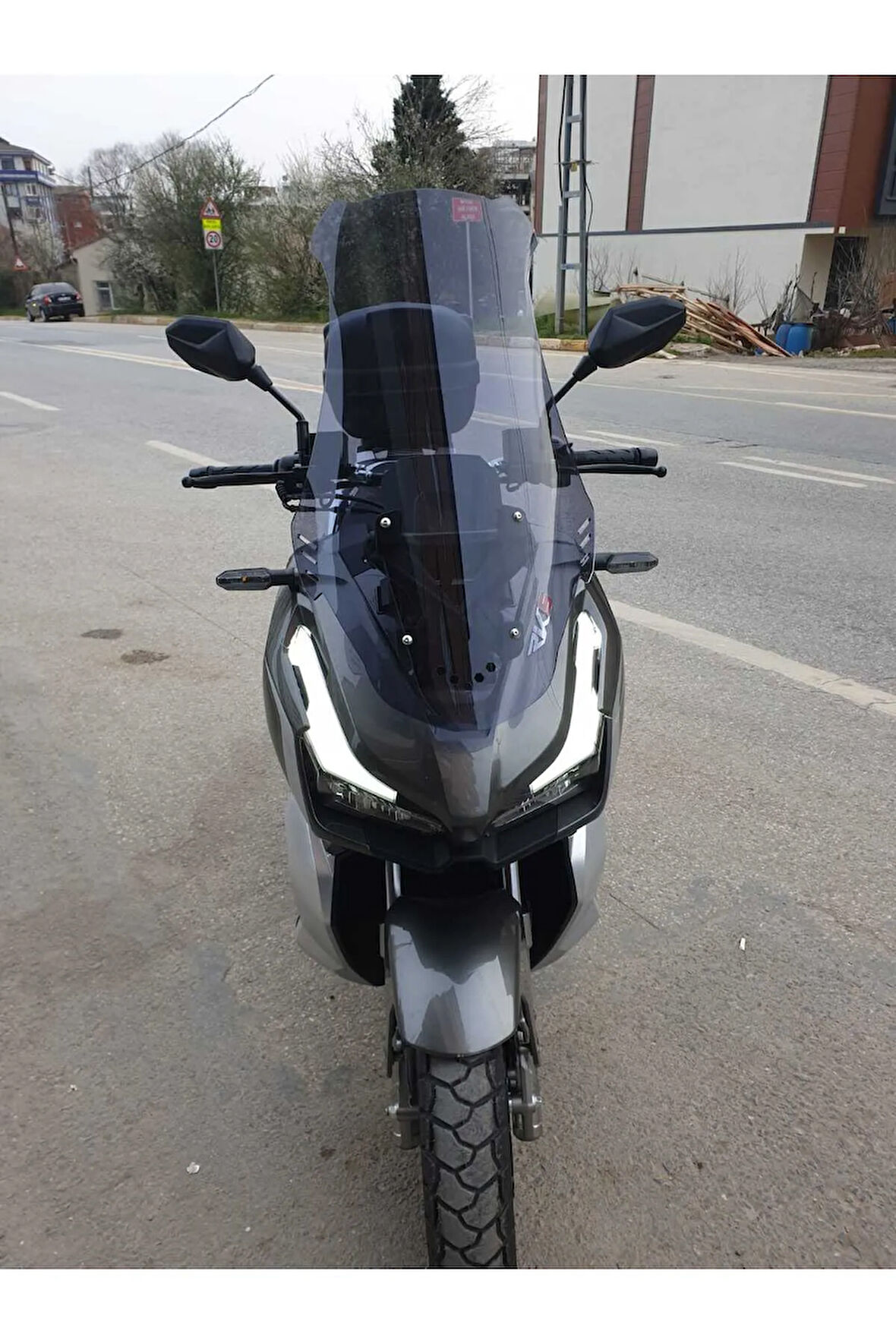 RKS Veloce 150 Siperlik Ön Cam 2023 2024 Model 75cm Açıkfüme Renkli 4mm UZUN CAM
