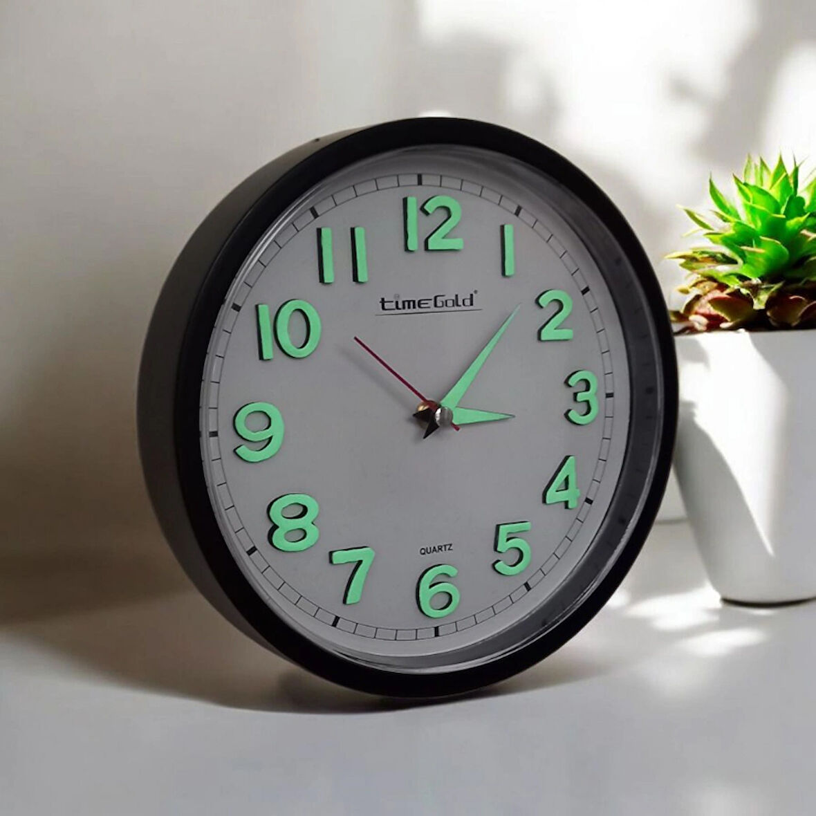 Time Gold Fosforlu Siyah 22 cm Duvar Saati Karanlıkta Parlayan Fosforlu Küpe Zincirli Kolye Seti