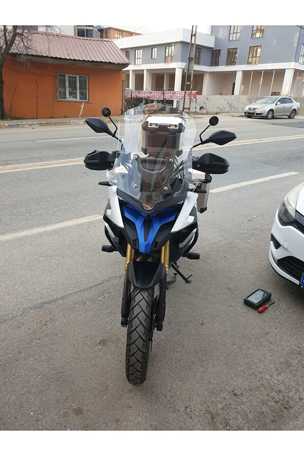Voge DSX 525 Siperlik Ön Cam 2023 2024 Model 65cm Şeffaf Renkli 4mm UZUN CAM