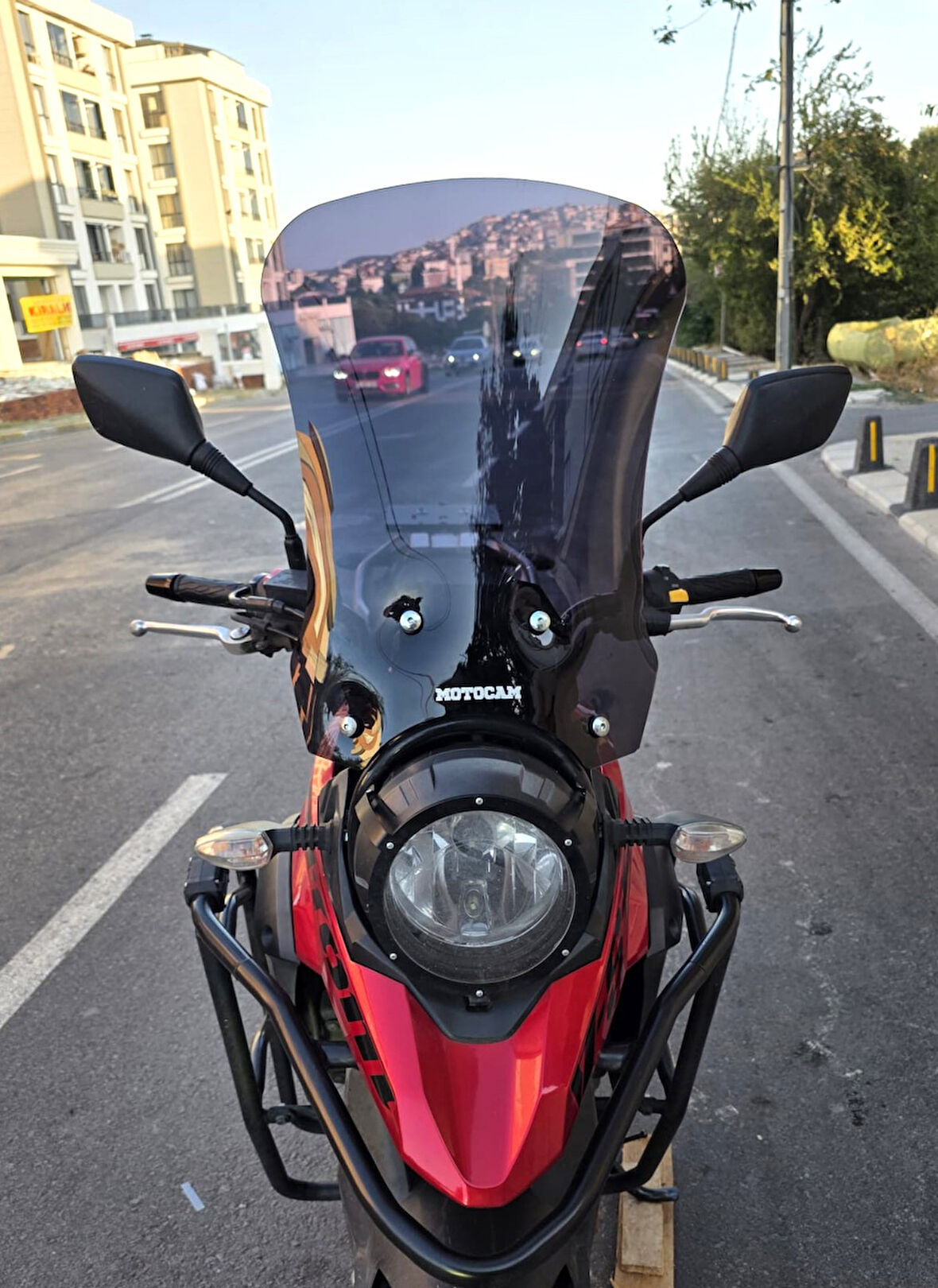 MOTOCAM Suzuki V-Strom DL 250 Siperlik Ön Cam 2017-2020 Model 51cm Siyah Renkli 4mm