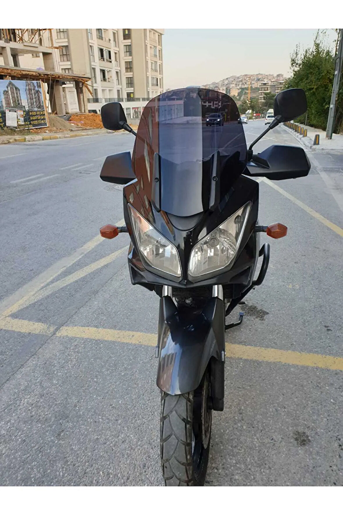 Suzuki V-strom DL 650-1000 Siperlik Ön Cam 2004-2010 Model 45cm Siyah Renkli 4mm