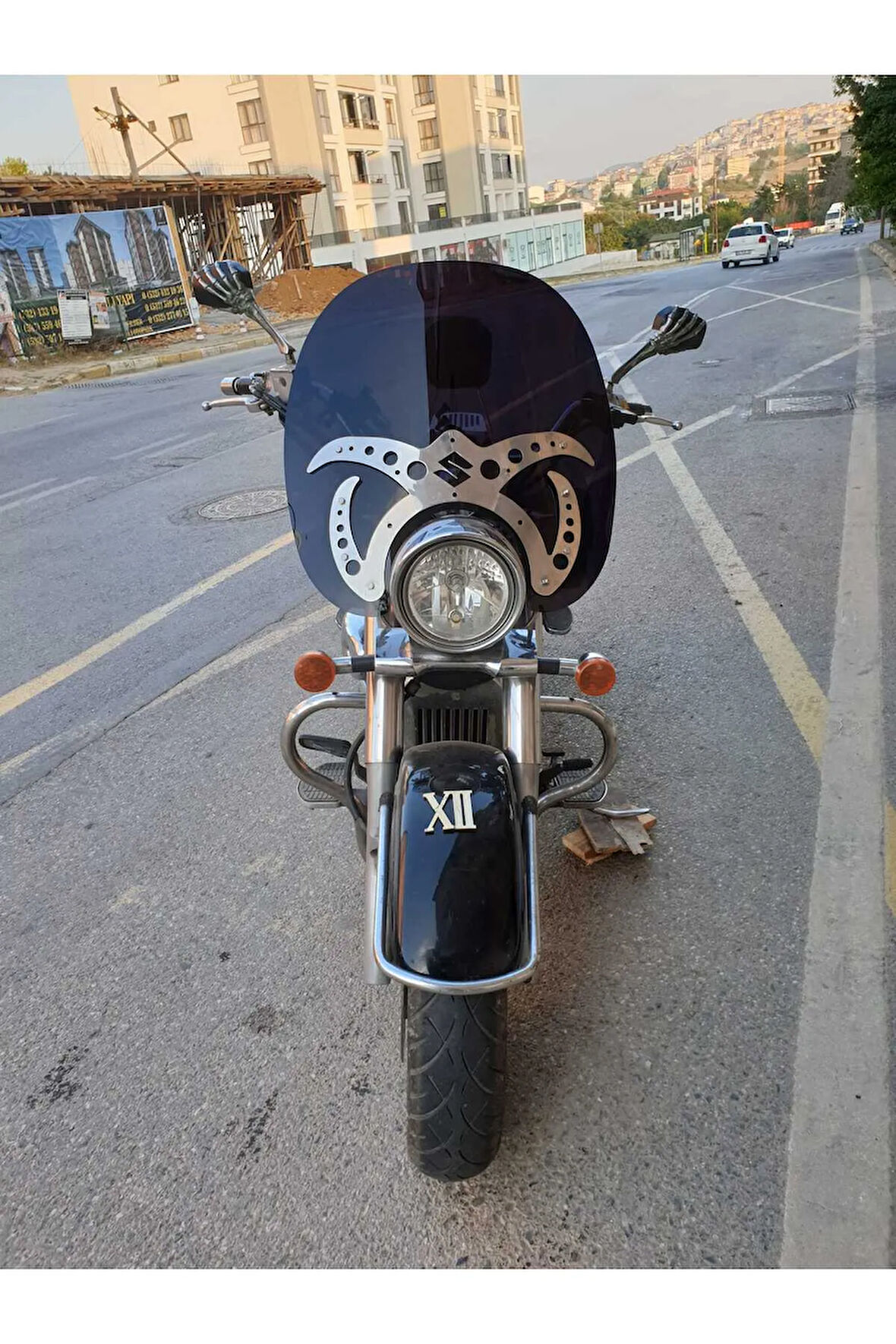 Suzuki V-VL-C Siperlik Ön Cam 2001-2013 Model 61cm Siyah Renkli 4mm APARAT GÖNDERİLMEYECEKTİR