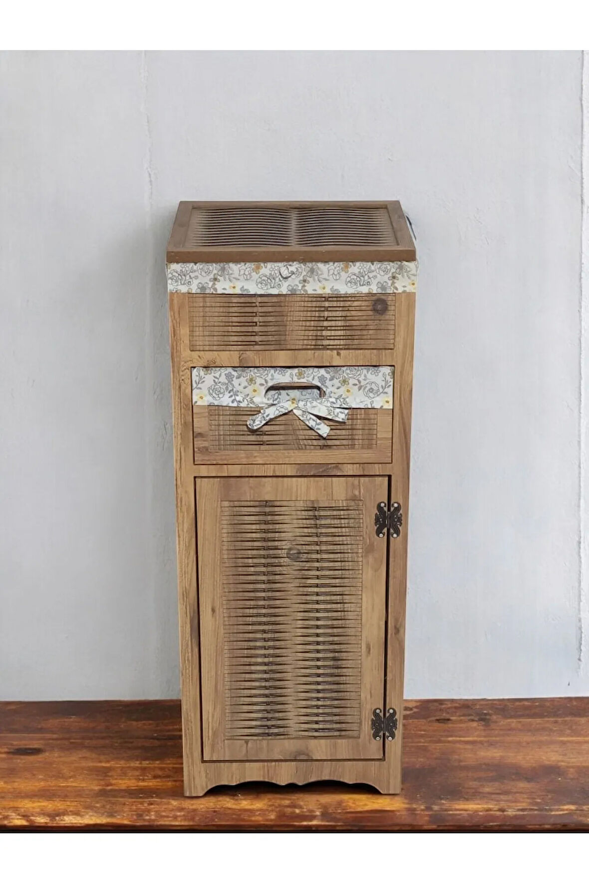 Ahşap Ekmek Sepetli Raflı Dolaplı Çekmeceli Kiler Dolabı (Atlantik Çam)