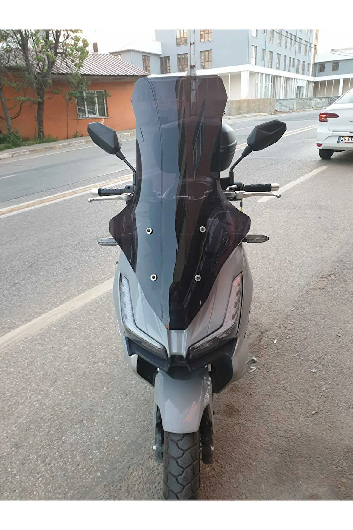 Motolüx Wow Siperlik Ön Cam 2023 2024 Model 78cm Siyah Renkli 4mm UZUN CAM