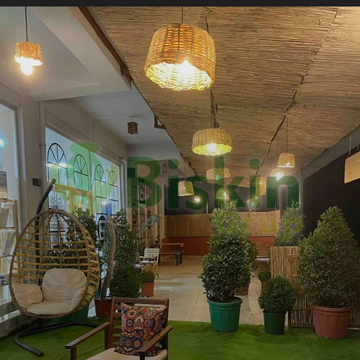 1Metre Yükseklik X 1Metre Genişlik Bambu Kamış Hasır Çit Dekoratif Bahçe Balkon ve Duvar Çiti .