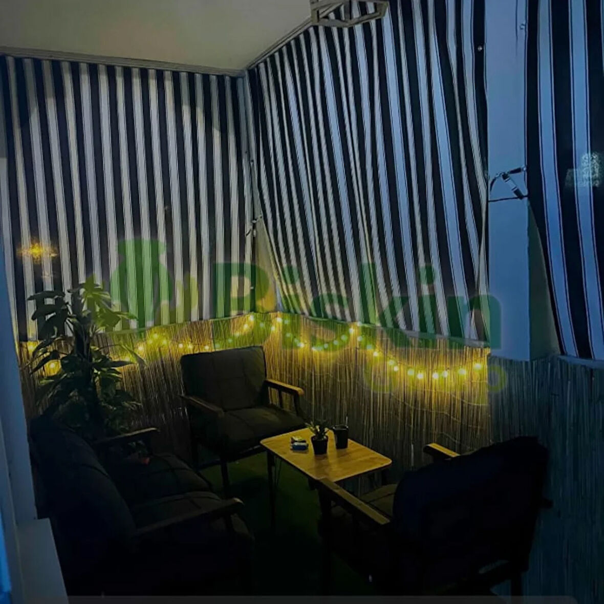 1Metre Yükseklik X 3 Metre Genişlik Bambu Kamış Hasır Çit Dekoratif Bahçe Balkon ve Duvar Çiti .