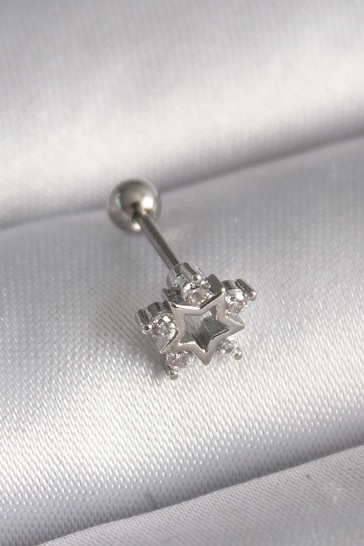 316L Çelik Gümüş Renk Zirkon Taşlı Model Tragus Piercing