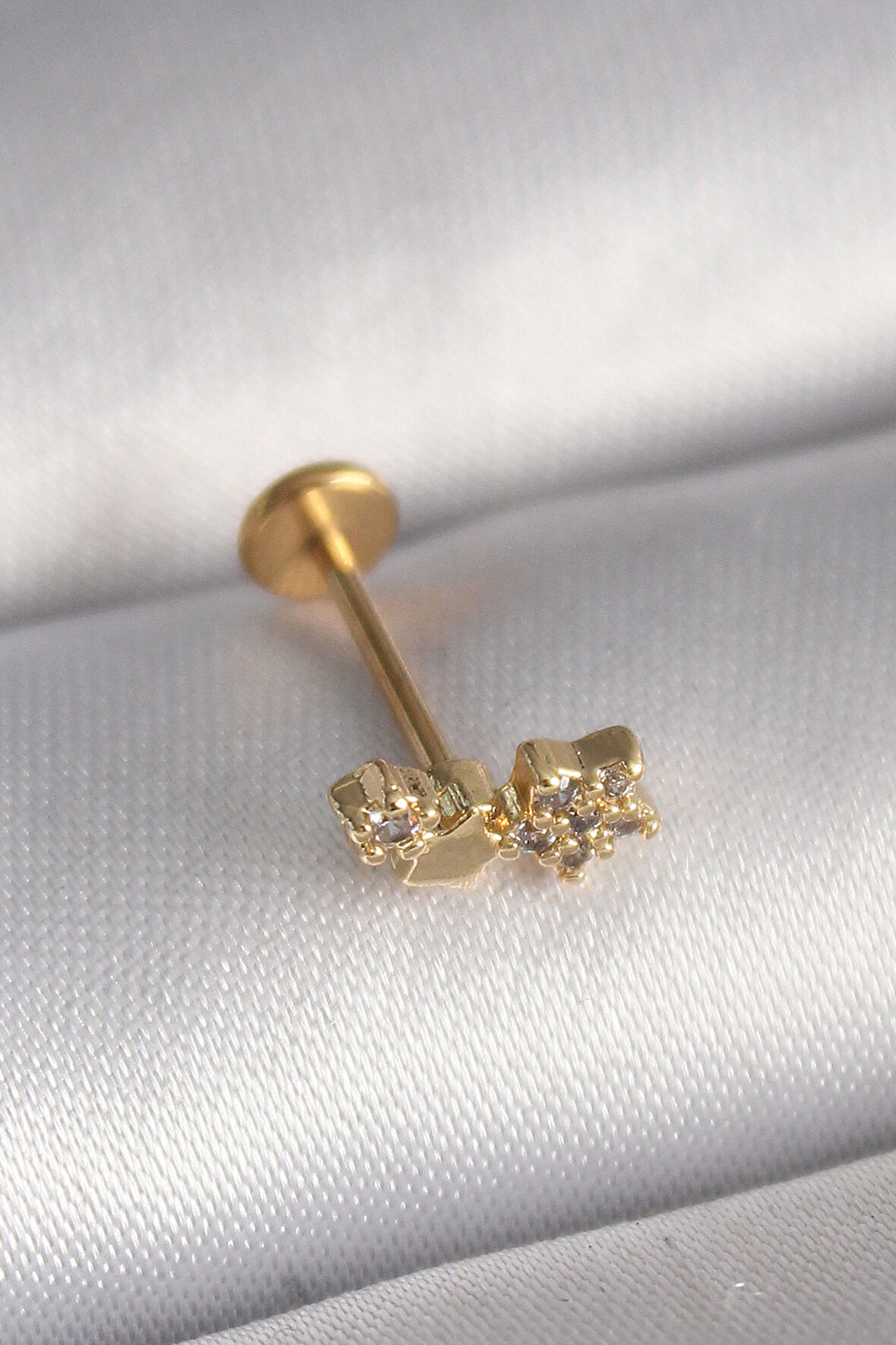 316L Çelik Renk Zirkon Taşlı Model Tragus Piercing