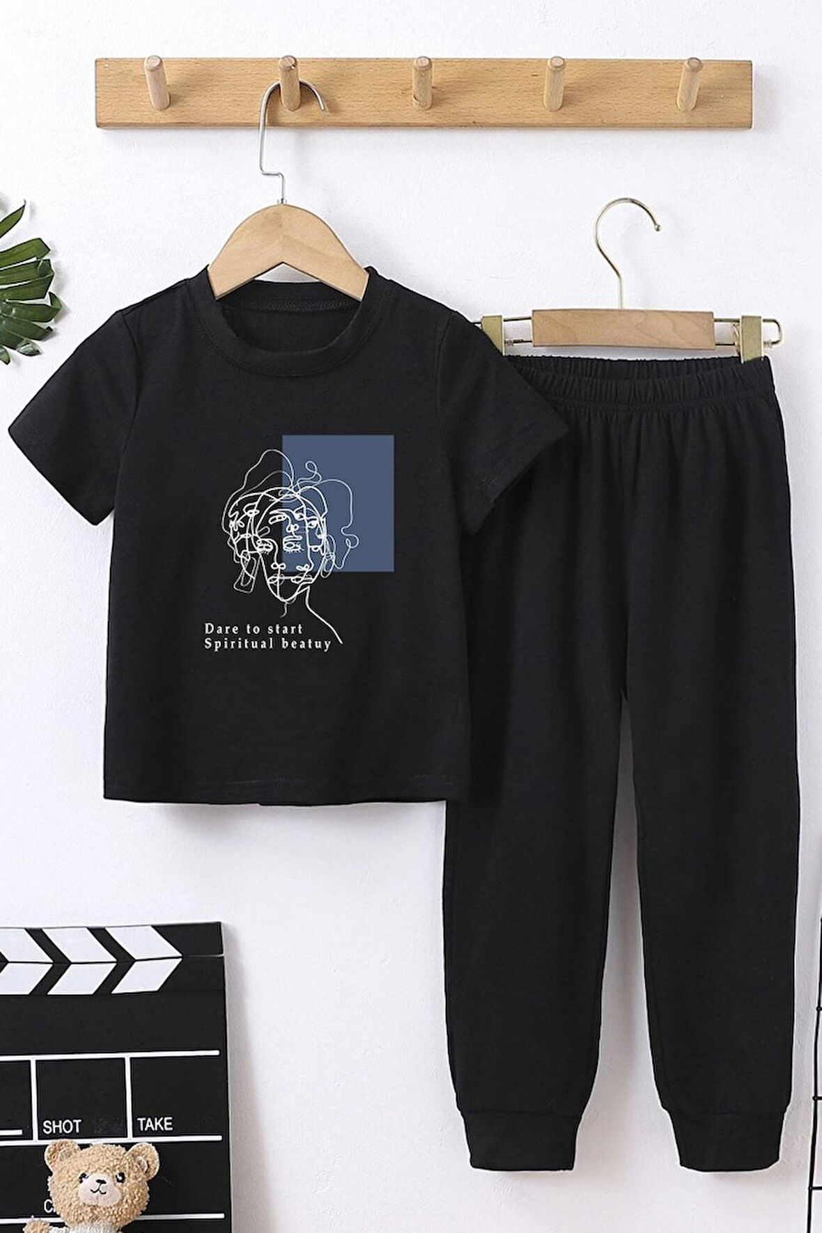 Uyguntarz Çocuk Minimal line drawing Alt - Üst Eşofman Takımı