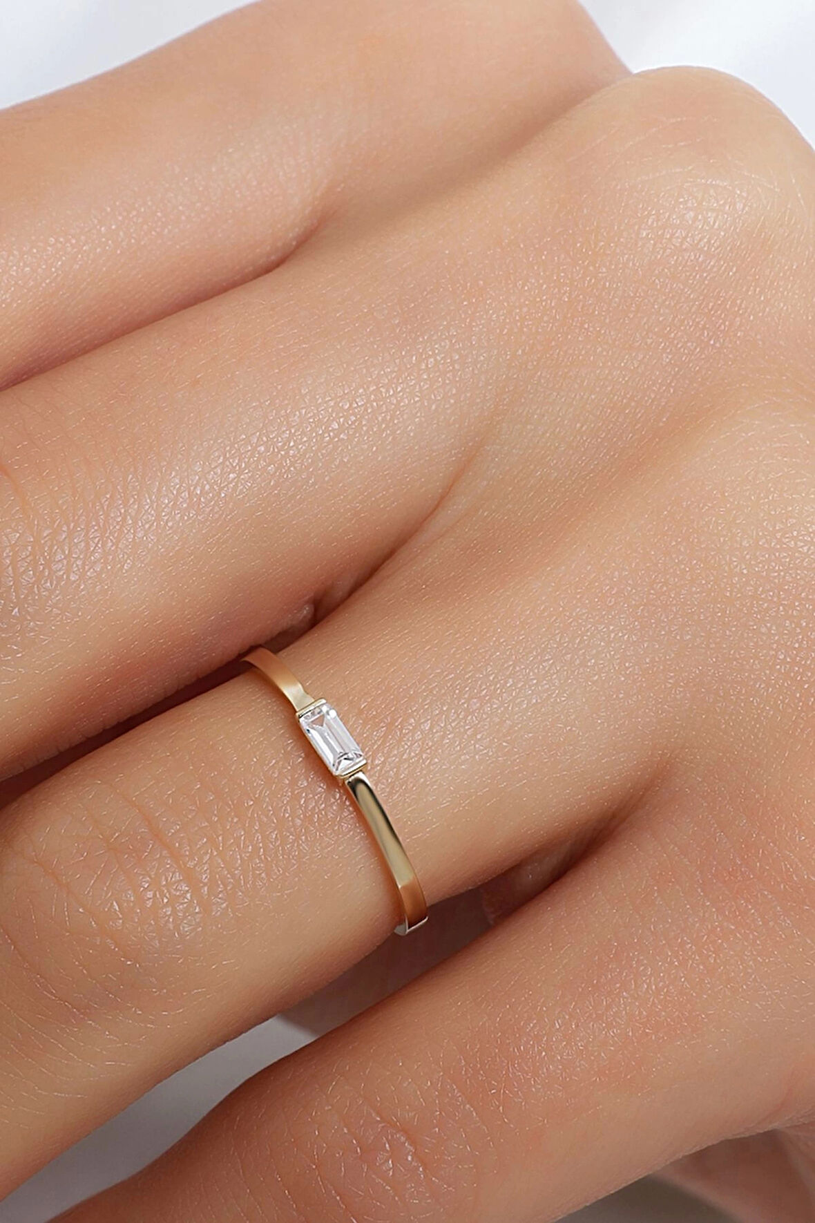 Ince Baget Taşlı Çıtır Altın Yüzük