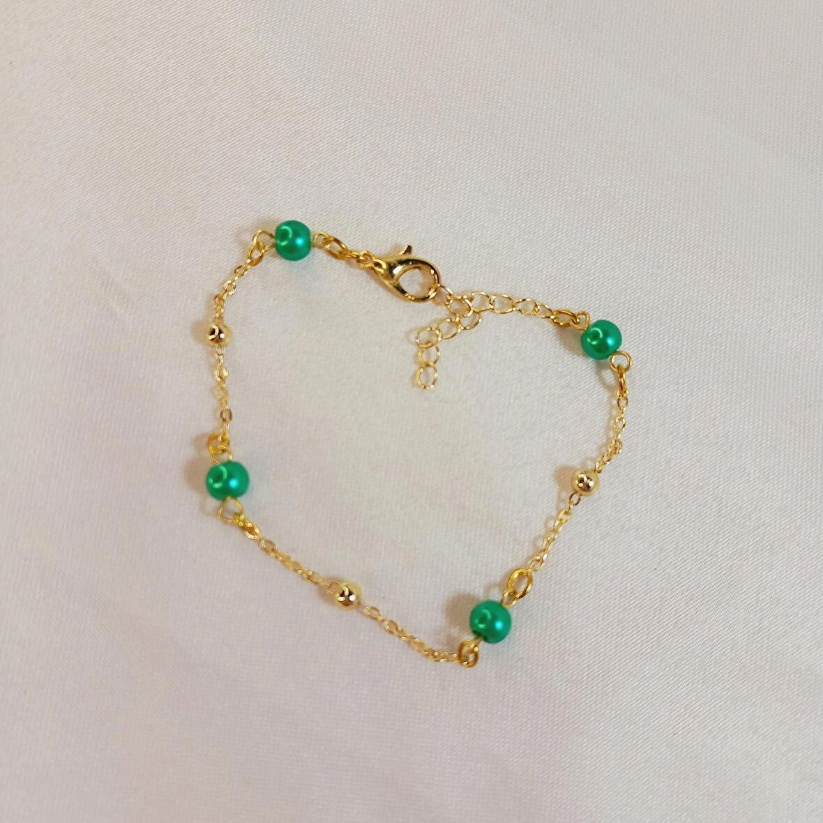 Crystal Atelier İnci Bileklik, İncili Bileklik, Altın Kaplama İnci Sıra Bileklik, Barok İnci Bileklik, Kadın İnci Bileklik, Zarif İnci Detay Bileklik, Altın Kaplama İnci Modeli Tasarım Bileklik, Zincir Bileklik