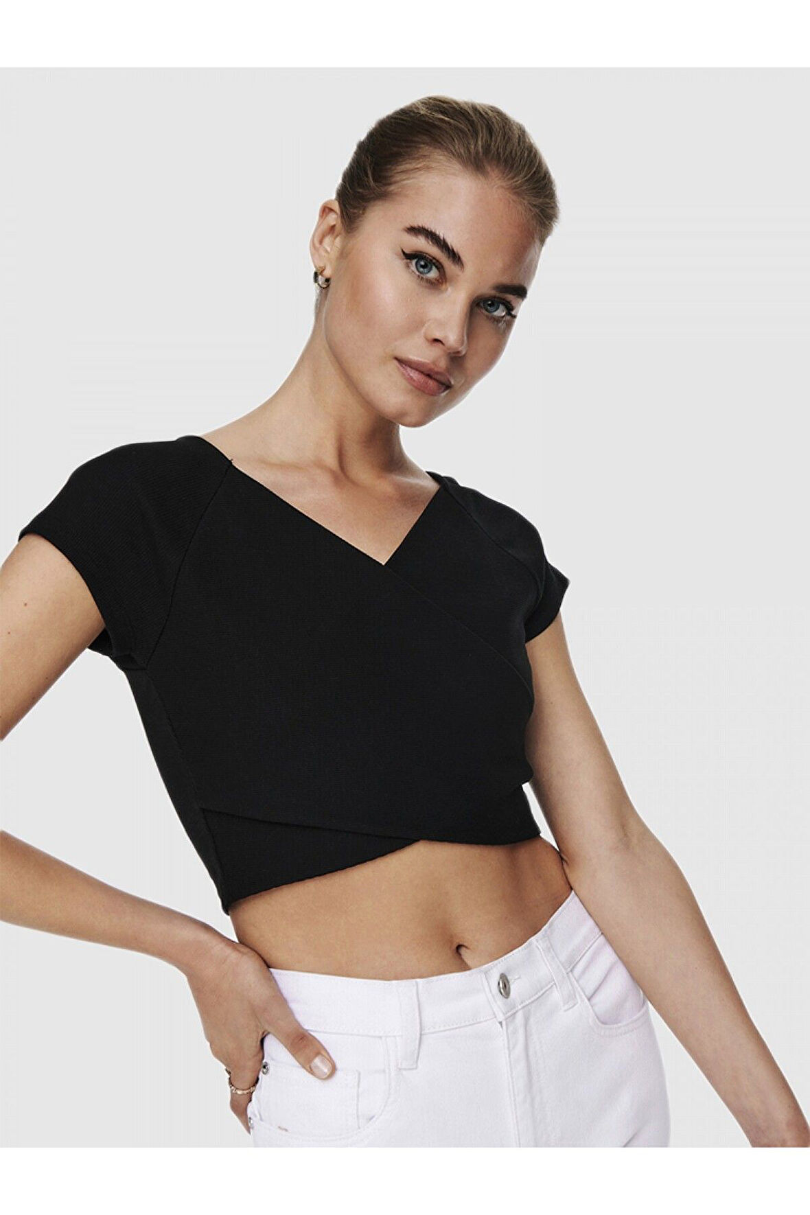 Only Kadın Siyah Short Top Çapraz Crop - 15230889