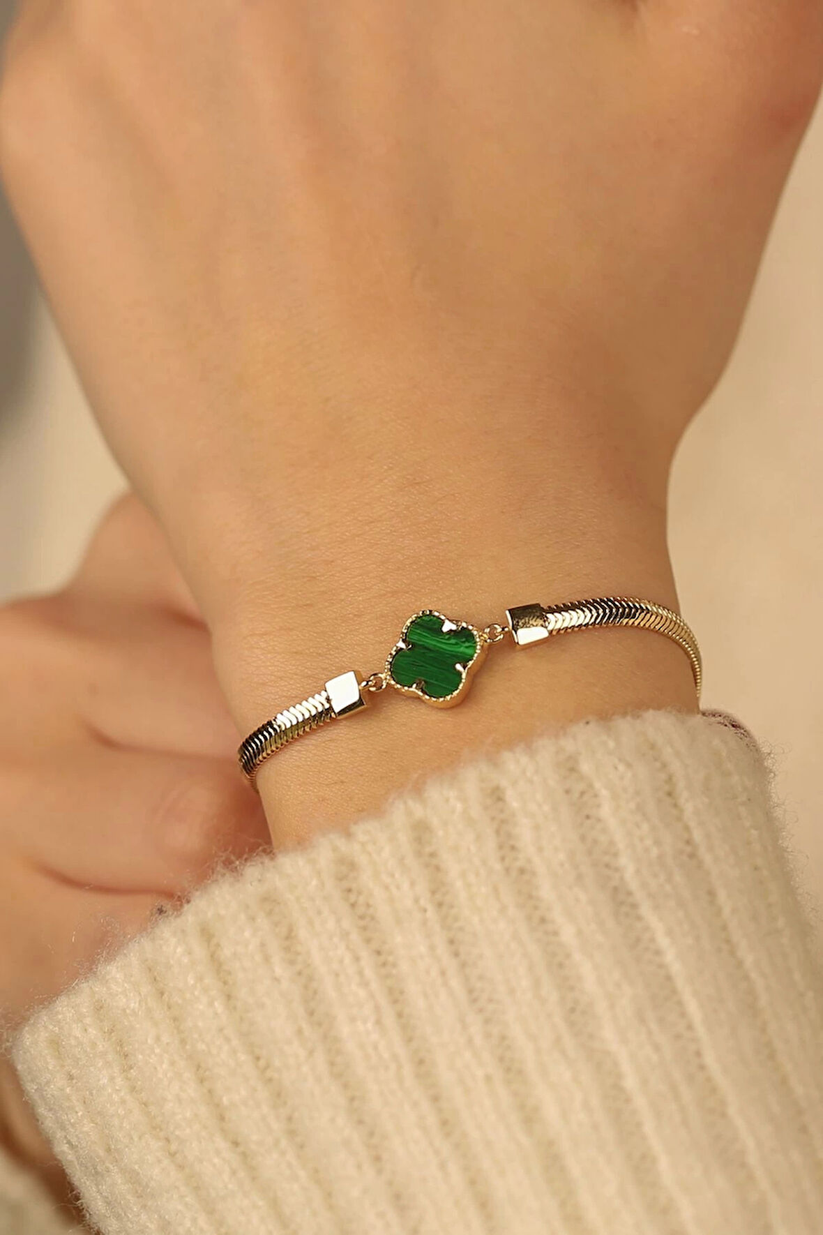 Yeşil Yoncalı Balıksırtı Altın Bileklik