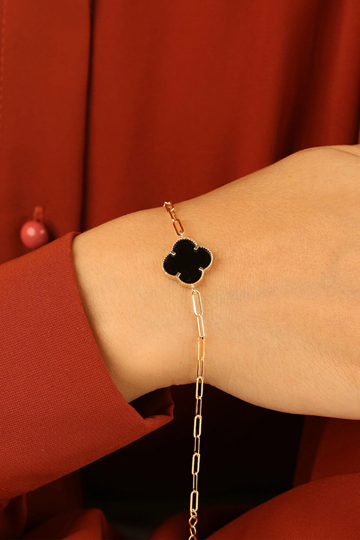 Siyah Yonca Altın Bileklik