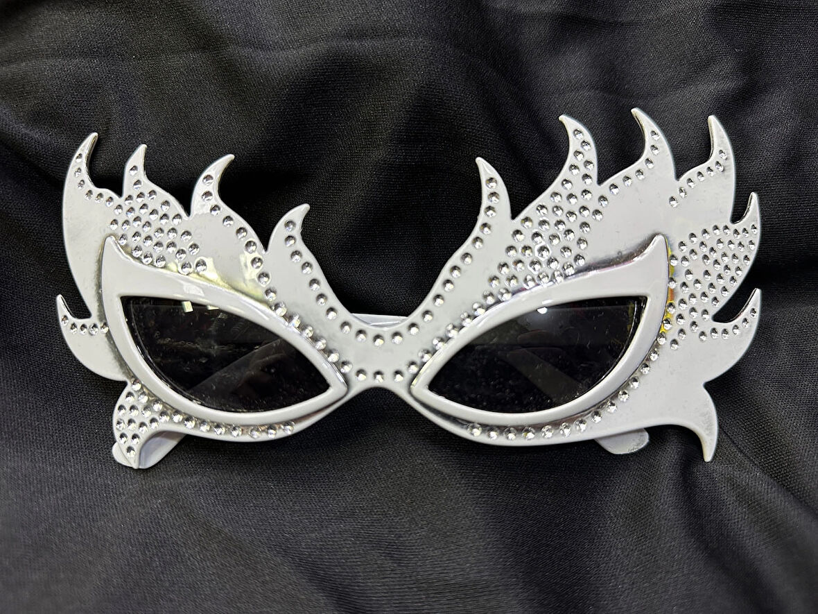 Taşlı Göz Kamaştıran Gecenin Yıldızı Beyaz Parti Alev Gözlük