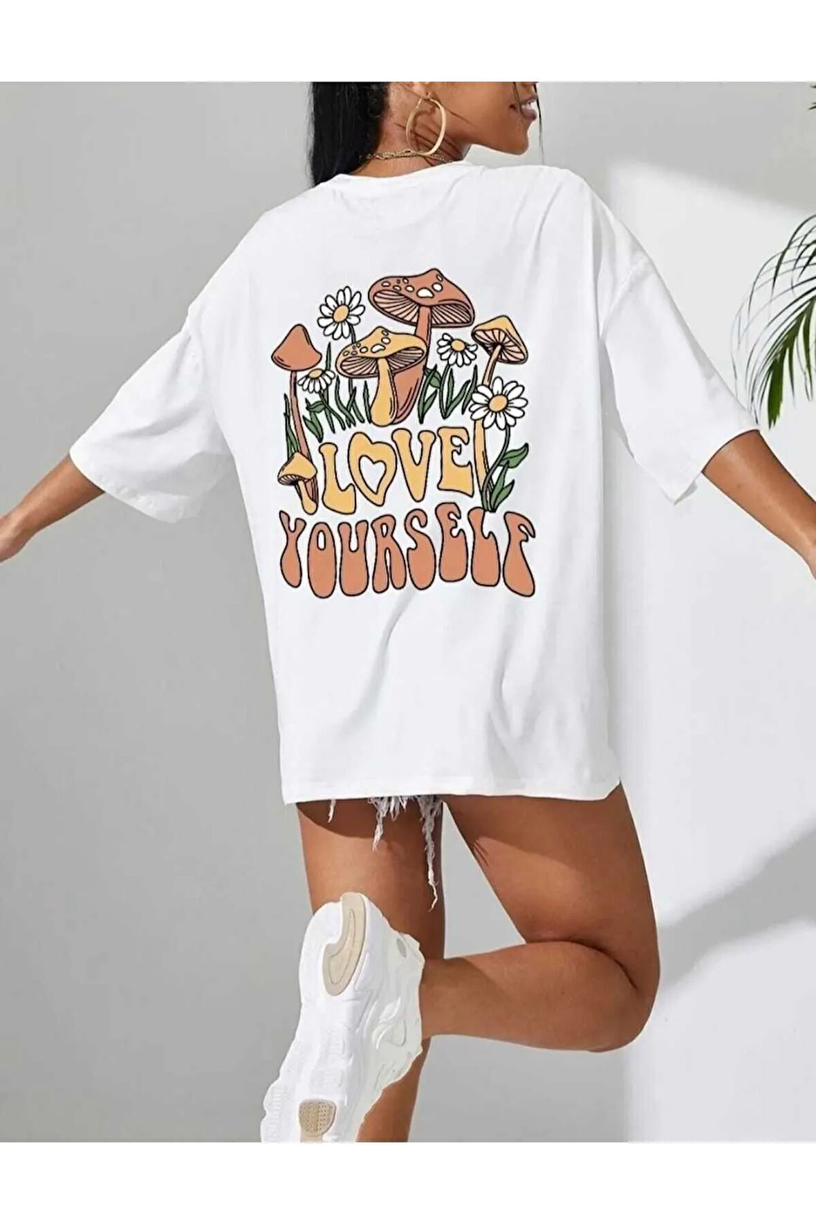 malkoçbey love yourself baskılı t-şhirt