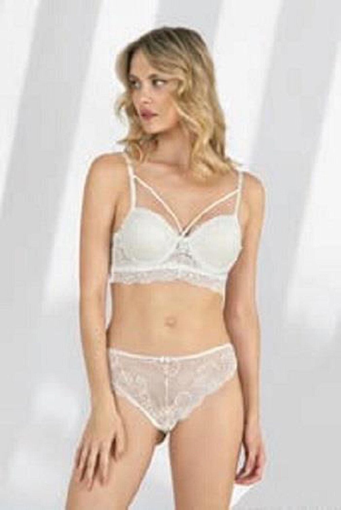 Fabony Kadın Dantelli Bralet Destekli Sütyen Külot Takımı 4210