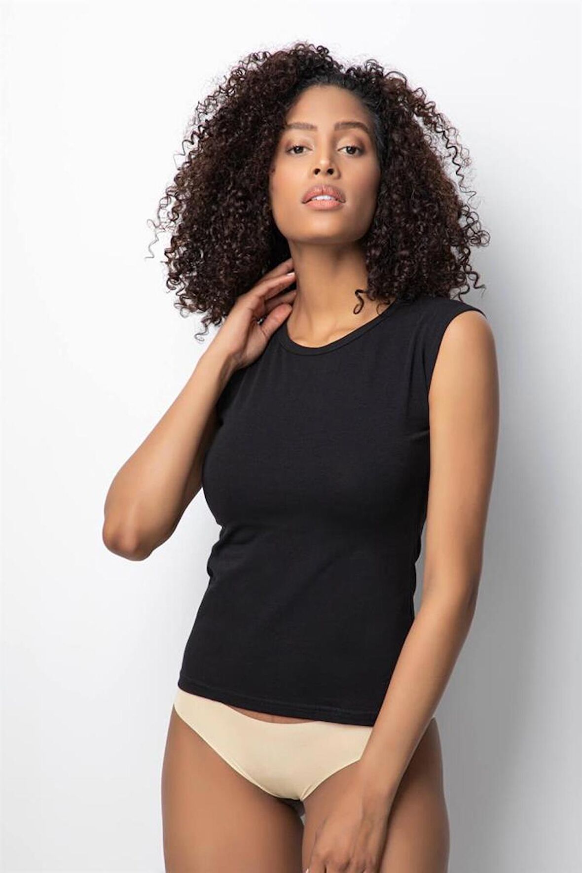 6 Adet Özlem Kadın Kolsuz Sıfır Kol Atlet Fanila 2001