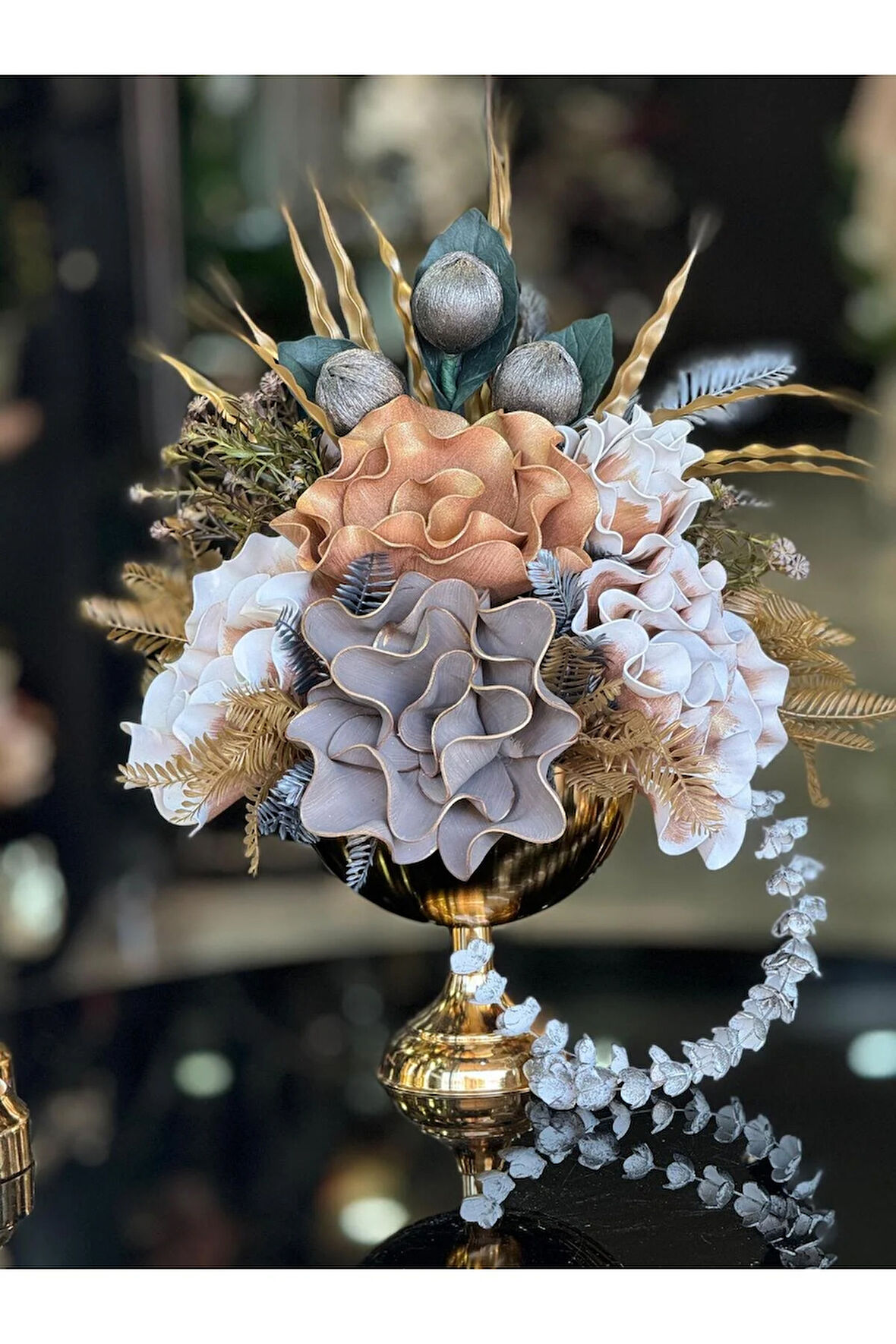 Yapay Çiçekli Gold Yuvarlak Vazo No:3