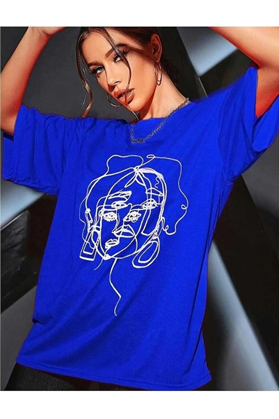 malkoçbey kadın yüz  figür detaylı basic oversize unisex  t-şhirt