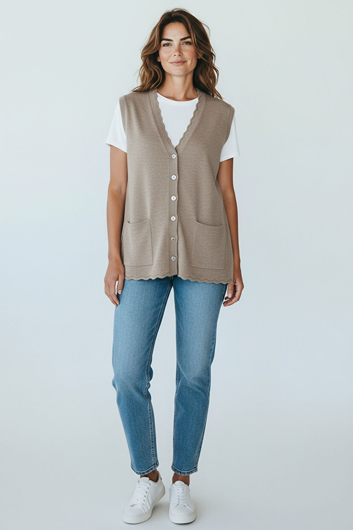 KADIN ÖNÜ DÜĞMELİ CEPLİ KALIN KIŞLIK KISA YELEK