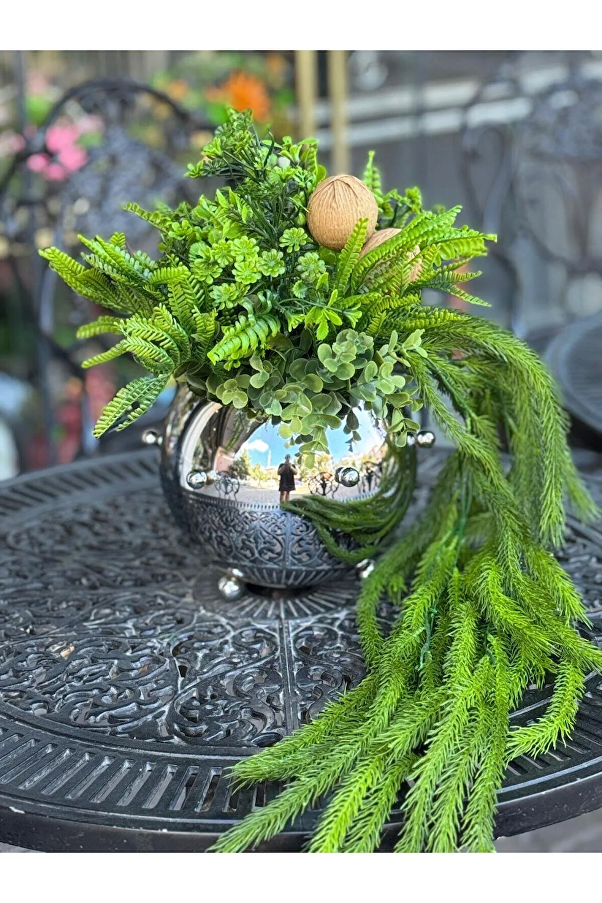 Yapay Çiçekli Gümüş Zımba Vazo