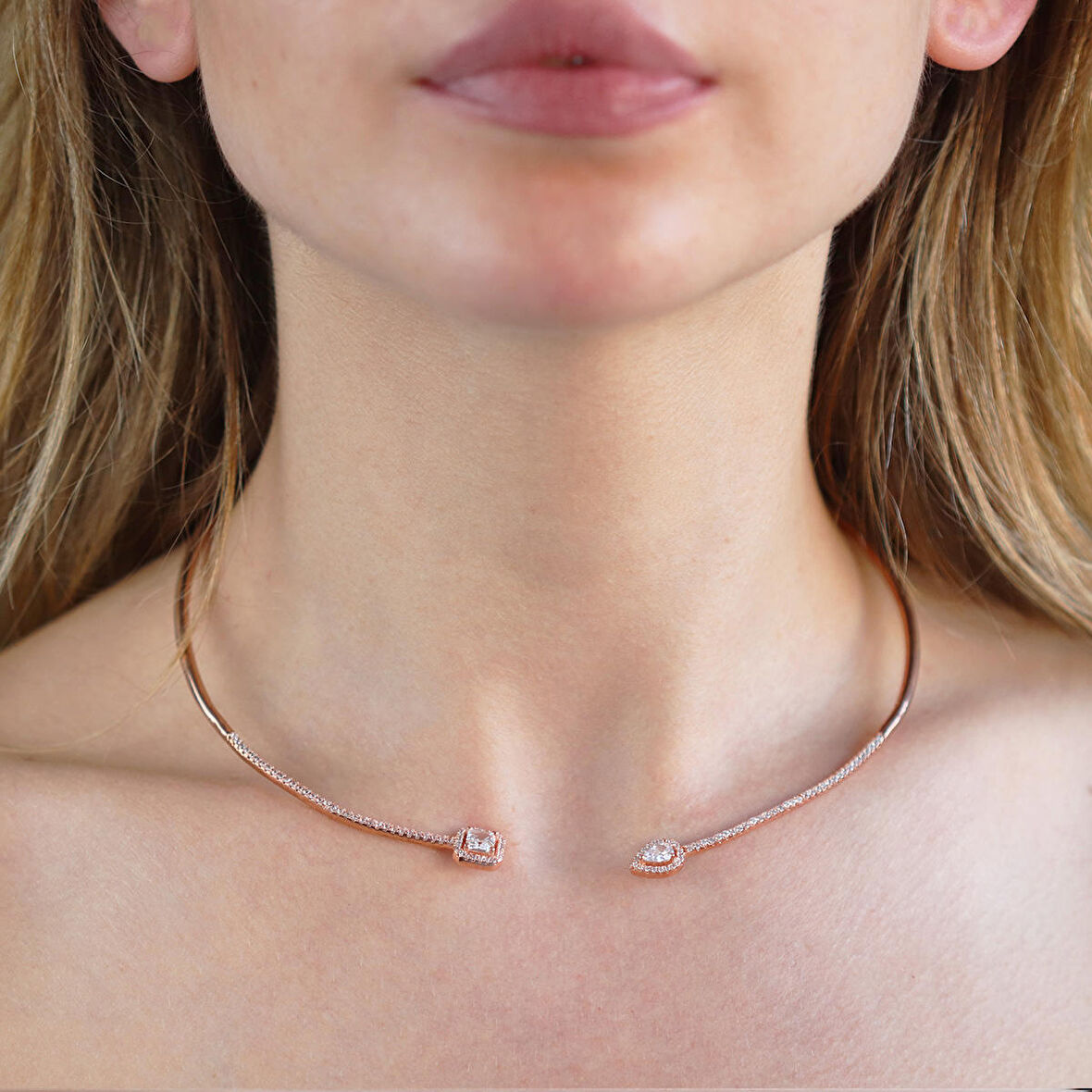 Baget ve Damla Taşlı Rose Gold Kaplama Chocker Gümüş Kolye