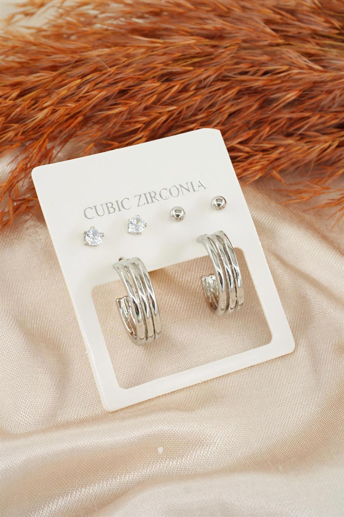 Kadın Özel Tasarım Zirkon Taşlı Oval 6'lı Küpe Seti